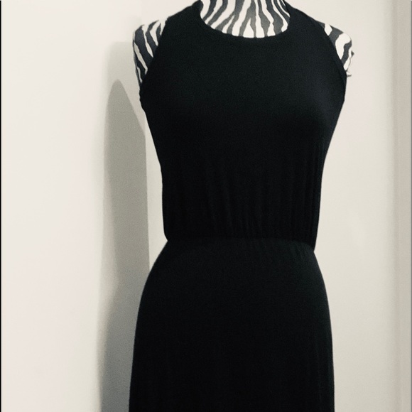 Sold out everywhere! Racer back relaxed dress - Picture 6 of 8